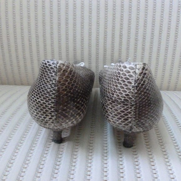 Gucci Snakeskin Pointed-Toe Kitten Heel Pumps - Picture 9 of 10